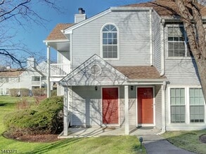 Building Photo - 142 Harvest Ln