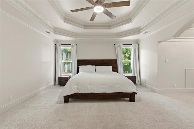 Building Photo - 4221 Willow Oak Dr