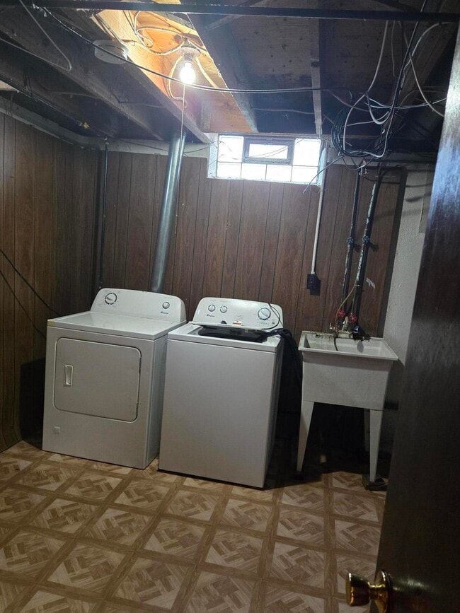 Building Photo - 17629 Prospect St