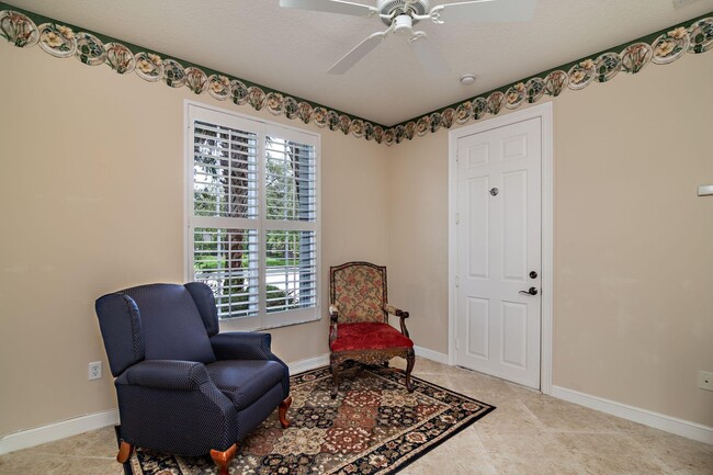 Building Photo - 2002 Graden Dr