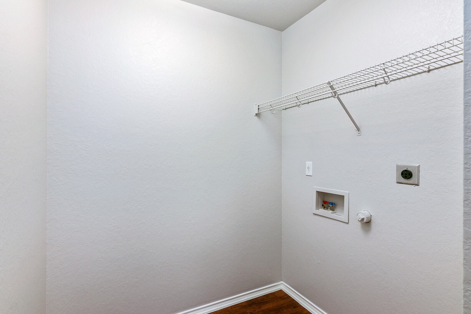 Laundry/ Utility - 7902 Morning Grove