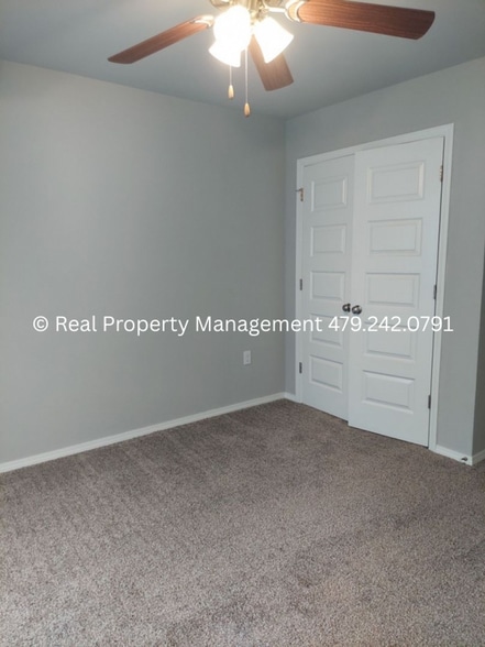 Building Photo - 1200 Sandstone Dr