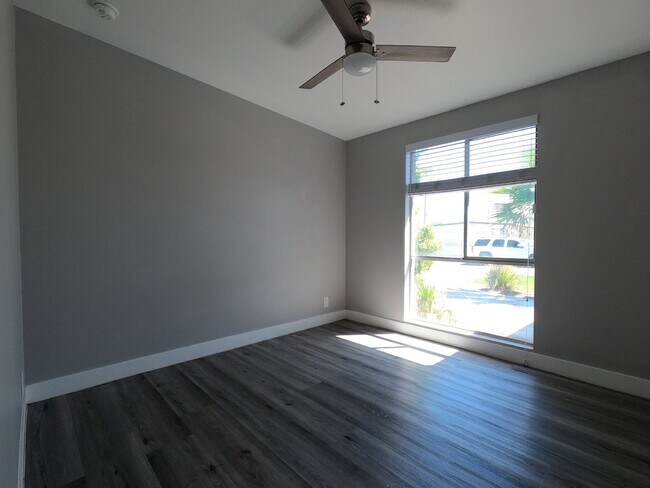 Building Photo - SINGLE-STORY HOME | NEWLY RENOVATED | SAHARA & EASTERN | CENTRAL LAS VEGAS