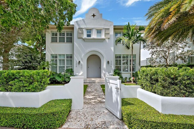 Building Photo - 3404 Ponce de Leon Blvd