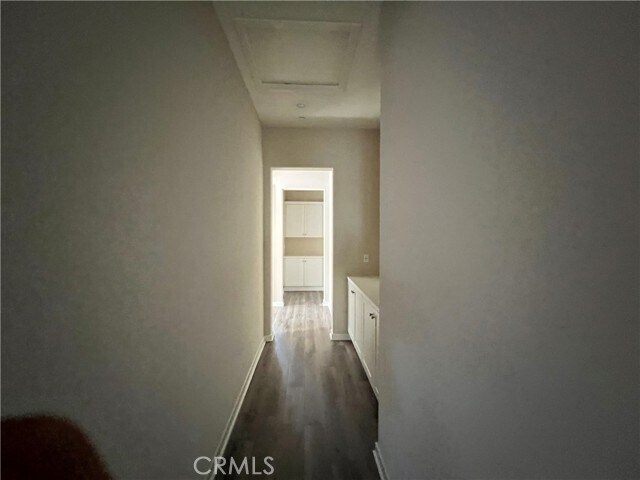 Building Photo - 110 Sculpture