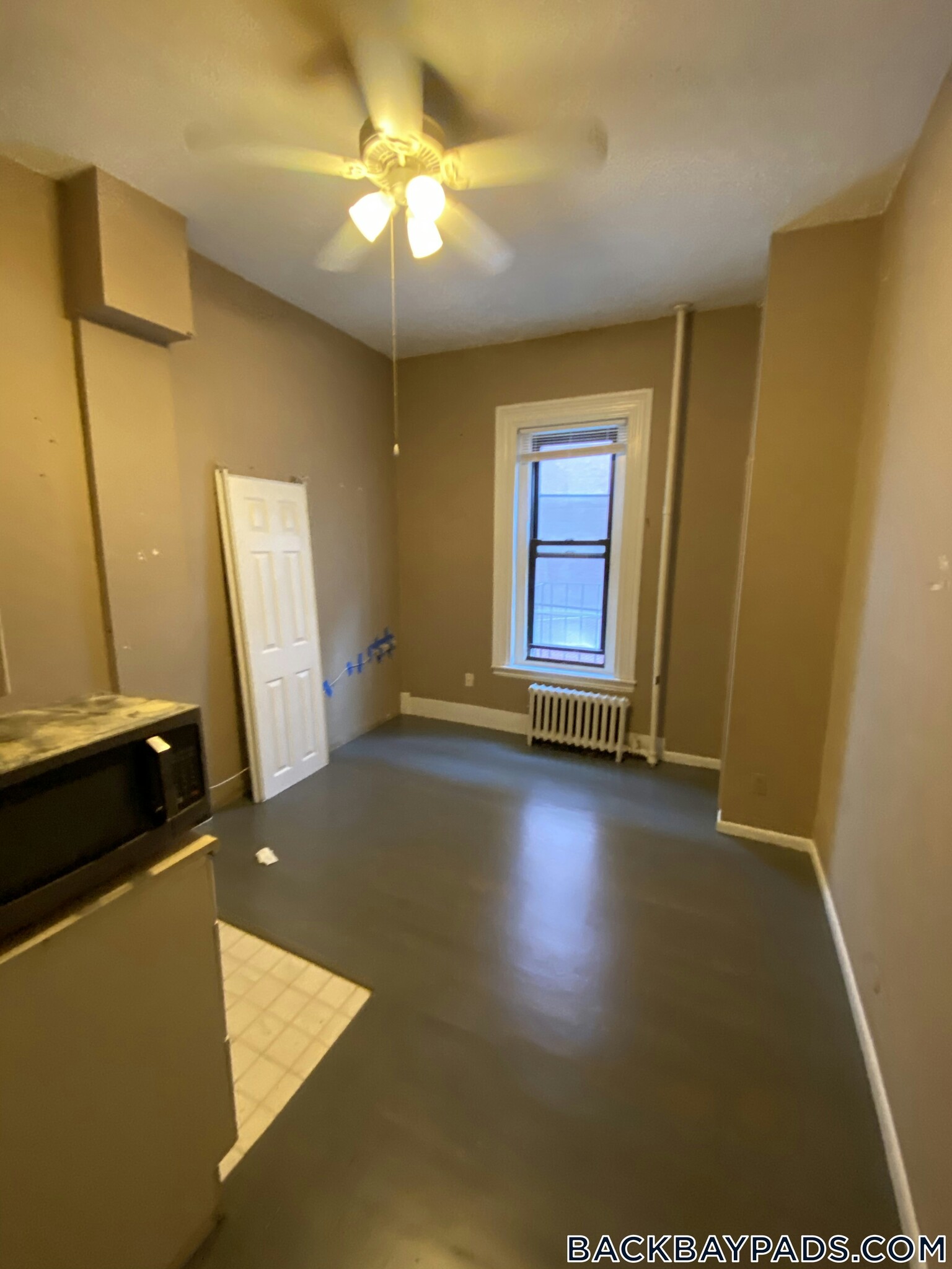 Building Photo - 270 Newbury St