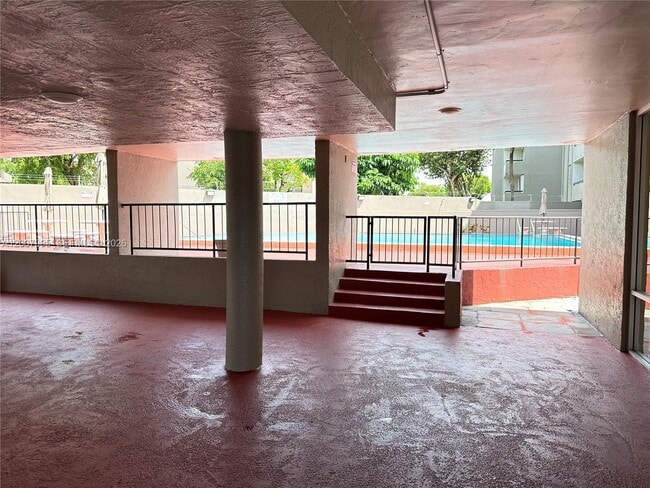 Building Photo - 802 NW 87th Ave