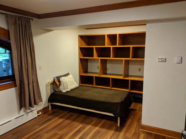 Building Photo - 52 St Marks Pl