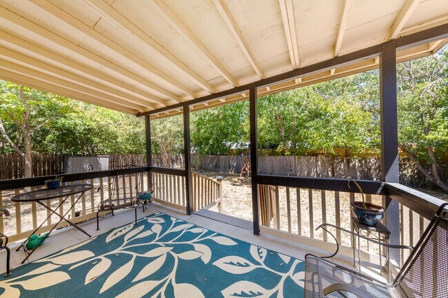 Building Photo - 7107 Barnsdale Way  Austin TX 78745