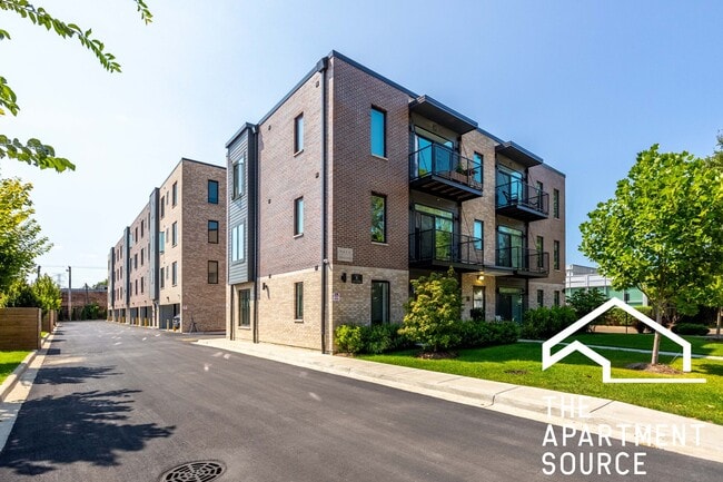 Building Photo - 2030 Greenwood St
