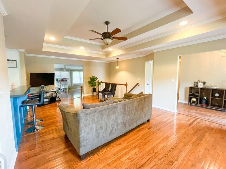 Building Photo - 6413 Edgmon Dr