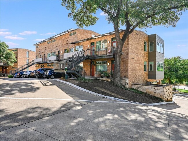 Building Photo - 2205 N Lamar Blvd