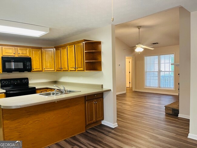 Building Photo - 108 Philmont Ct