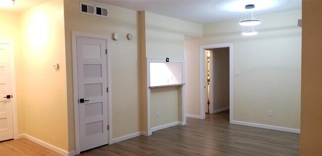 Building Photo - 6602 Harbor Town Dr