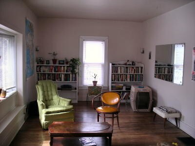 LR, W wall - 404 1/2 W Vine St