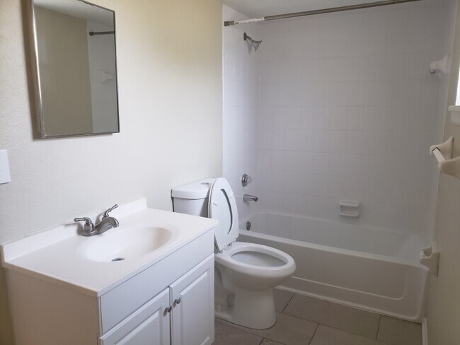 Building Photo - 6440 62nd Ave N