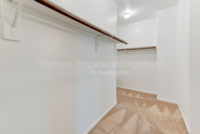 Building Photo - 24810 Lorenzo Glaze Trail