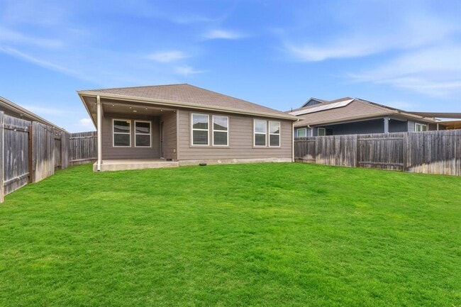 Building Photo - 2807 Rustic Hills Dr