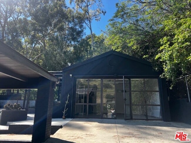 Building Photo - 4049 Monterey Rd