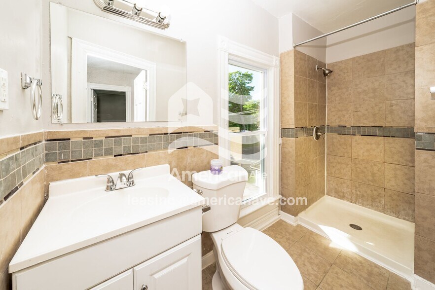 Building Photo - 505 1/2 Bear Street, 13208; #881485 - 881485