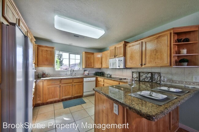 Building Photo - 3 br, 2 bath House - 963 N Graham Manor