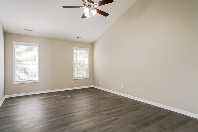 Building Photo - 8039 Marsh Hollow Dr