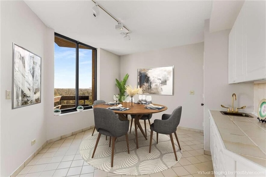 Building Photo - 2660 Peachtree Rd