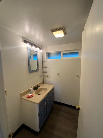 Building Photo - 634 Pacific Ave