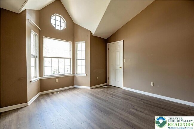 Building Photo - 109 Freedom Ct