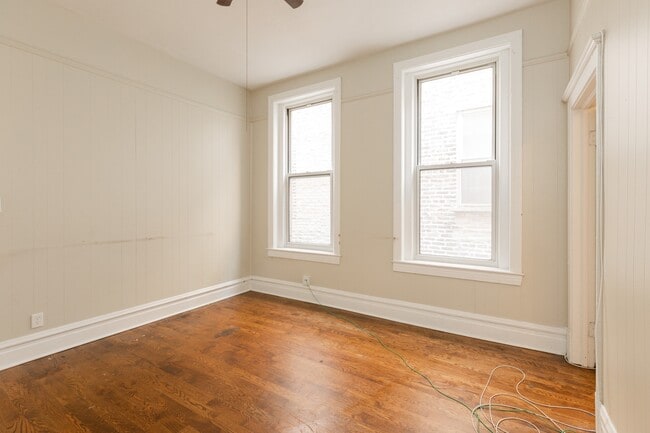 Building Photo - 2445 W Harrison St