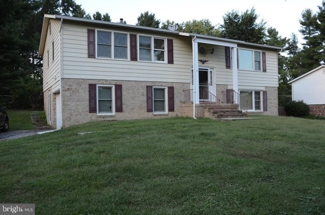 Building Photo - 9210 Maple Rock Dr