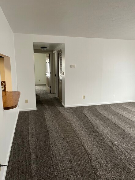 Living room - 147 N 16th St