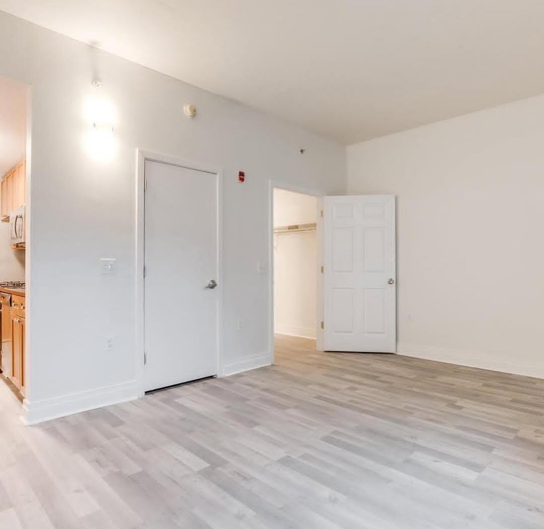 Building Photo - 2120 Vermont Ave NW