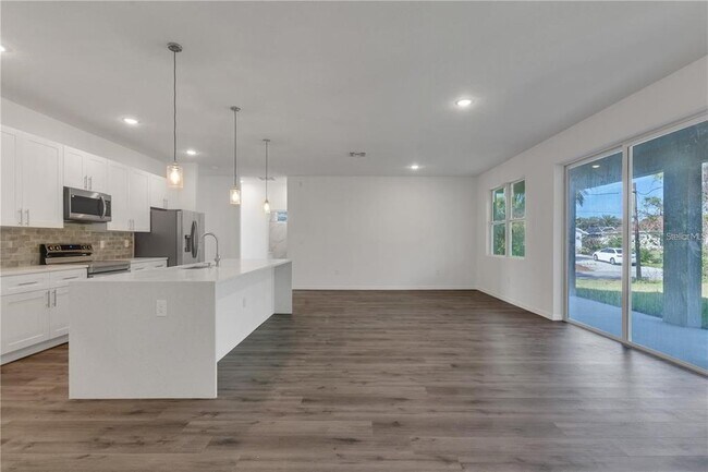 Building Photo - 4272 Winfall Ave