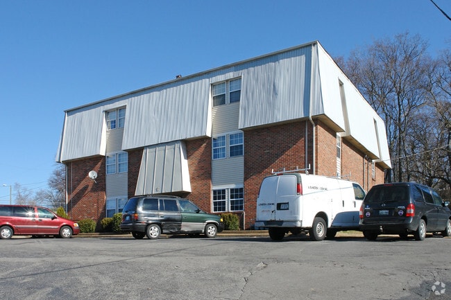 Building Photo - 383 Haywood Ln