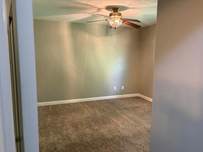 Building Photo - 117-119 Valley Forge Court, Unit 119