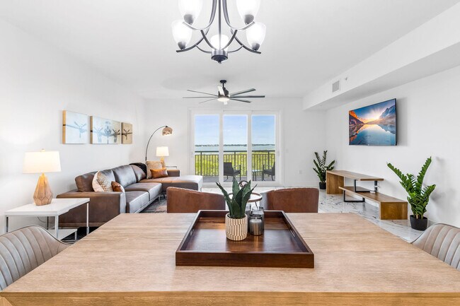 Building Photo - 605 Kemp St