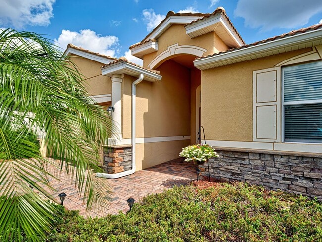 Building Photo - Stoneybrook at Venice; 4bd/2ba home