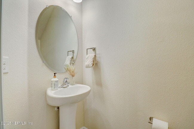 Building Photo - 135 Coastline Wy