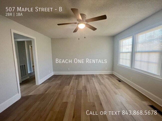 Building Photo - 507 Maple St