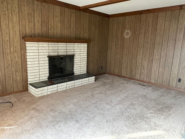 Building Photo - Fraser - 3 Bedroom Ranch with basement and garage.  Immediate Occupancy!