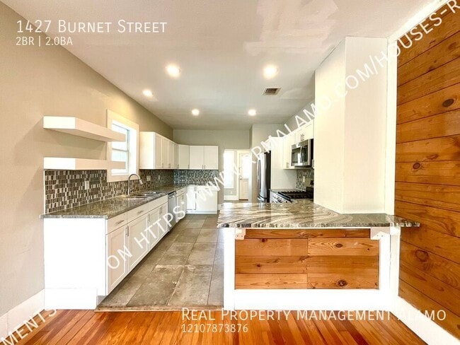 Building Photo - 1427 Burnet St