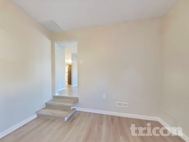 Building Photo - 2463 Yolanda Trail