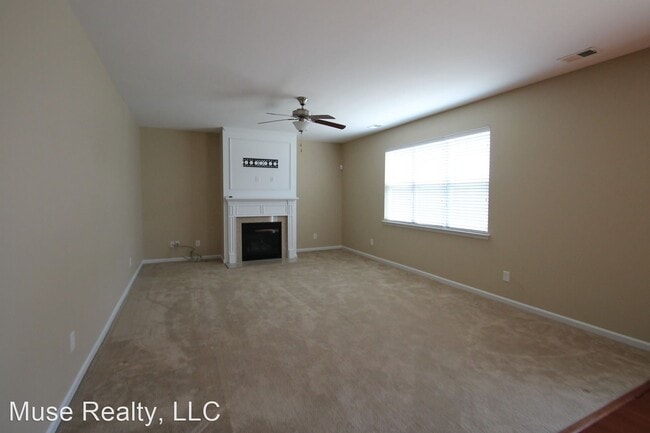 Building Photo - 7 br, 4 bath House - 695 Hicklin Drive