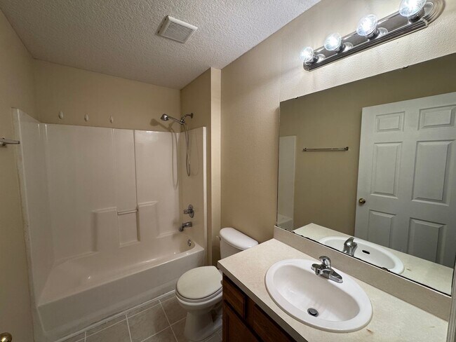 Building Photo - 5051 Playpen Dr