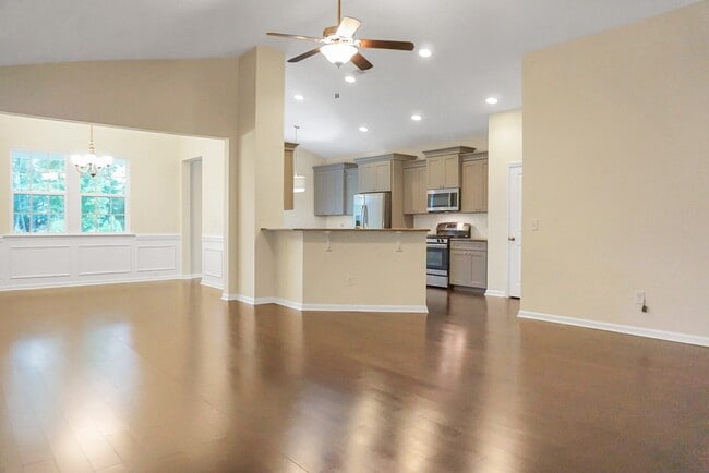 Building Photo - Remarkable 3 BR/ 2 BA Home With Solar Panels