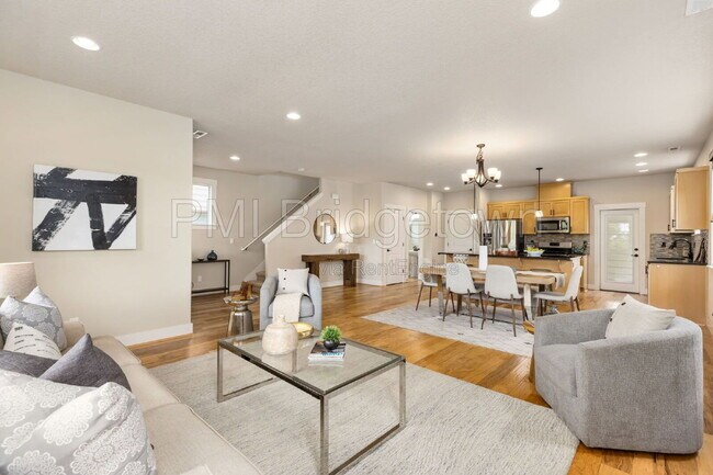Building Photo - 14780 NW Hydrangea Ct