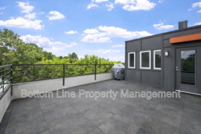 Building Photo - 118 W Poindexter Dr