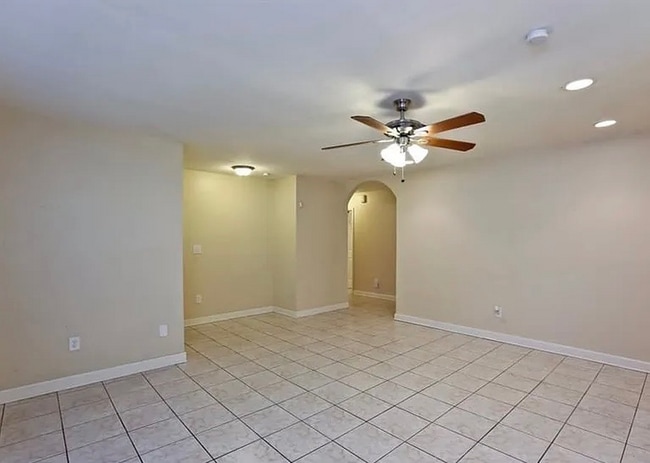 Building Photo - 9140 SW 178th Terrace