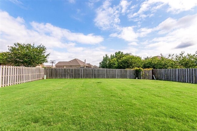 Building Photo - 9625 Helmsley Cir